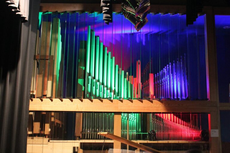 Herzliche Einladung zum Eröffnungskonzert der Fuldaer Orgelbühne durch den Musik GK des Abiturjahrgangs